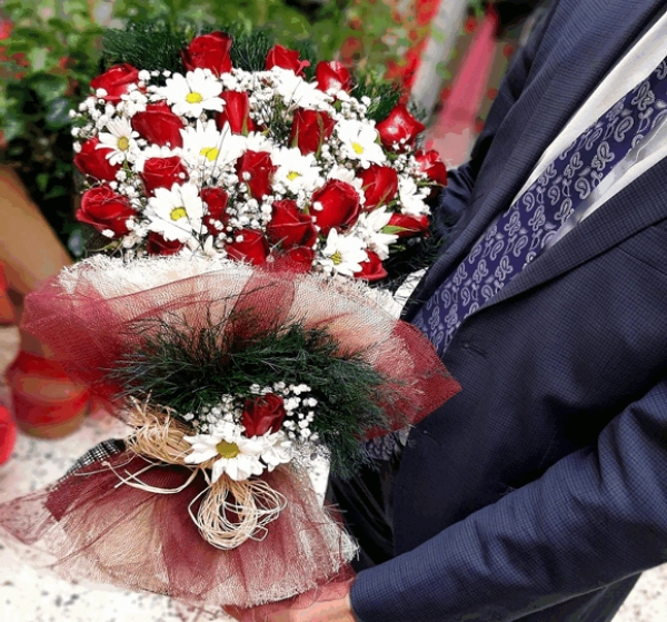 21 Gül Buketi