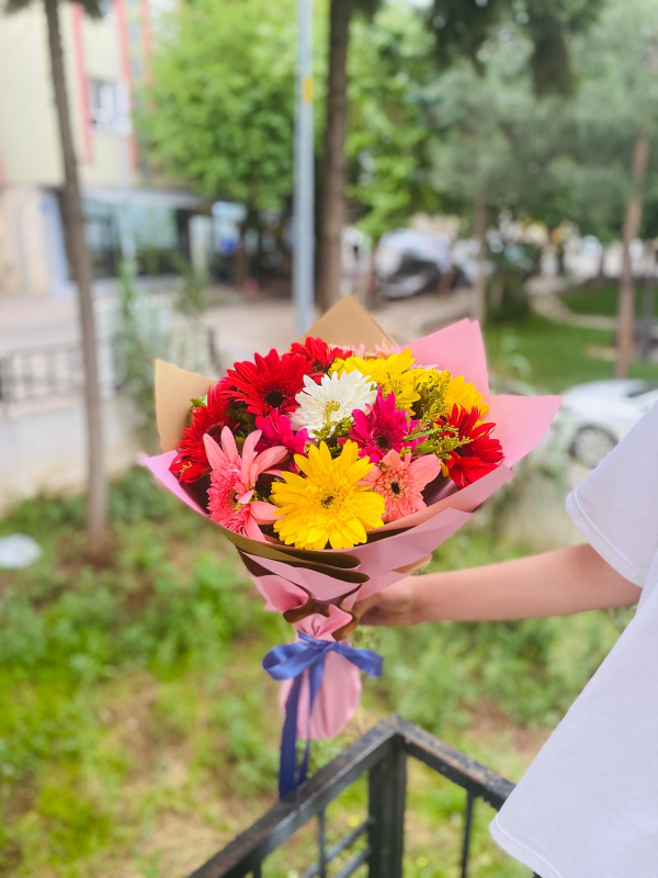 Karışık Gerbera Buketi