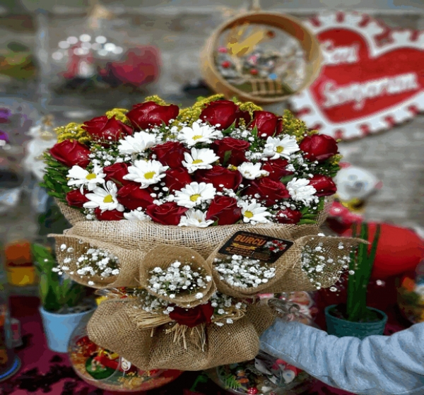 21 Kırmızı Gül Buketi