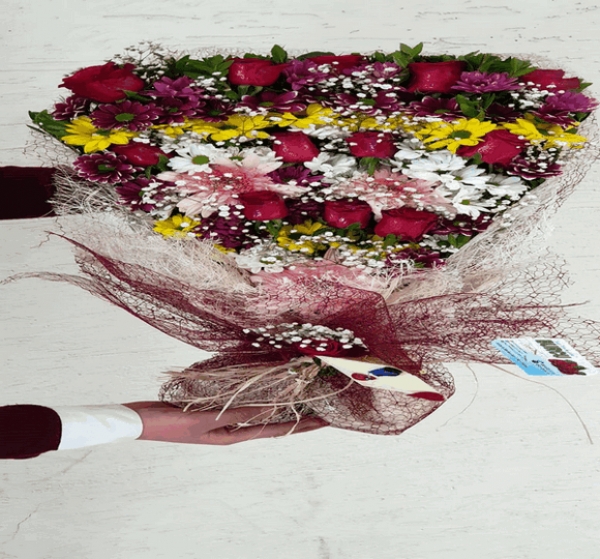 Karışık Gül Buketi