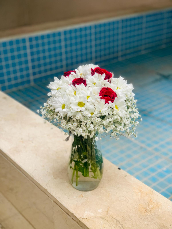 Vazoda Beyaaz Papatya