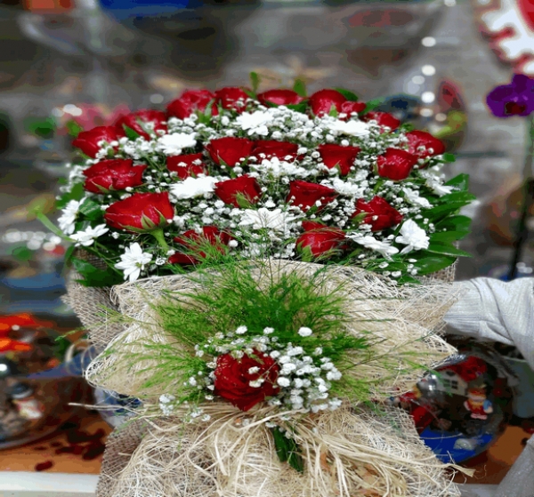 Aşkta Sıcak Bir Esinti 21 Adet Kırmızı Gül Buketi.