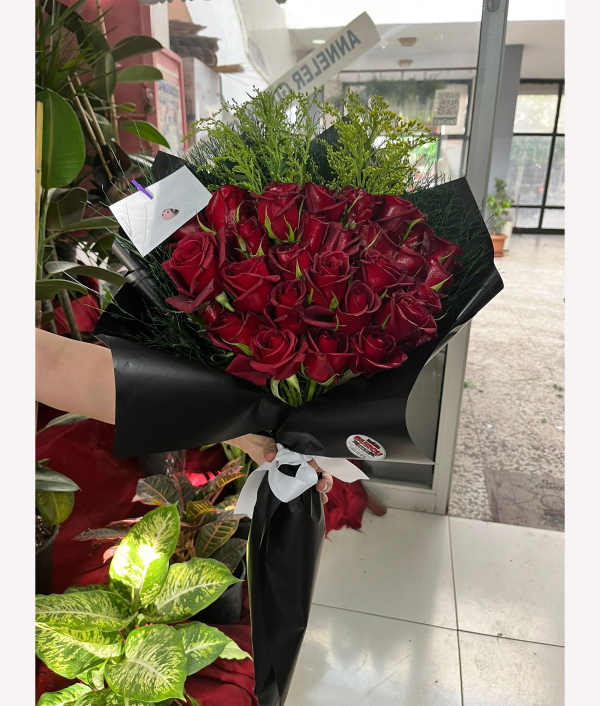 Karışık Gül Buketi - Mayıs 2025